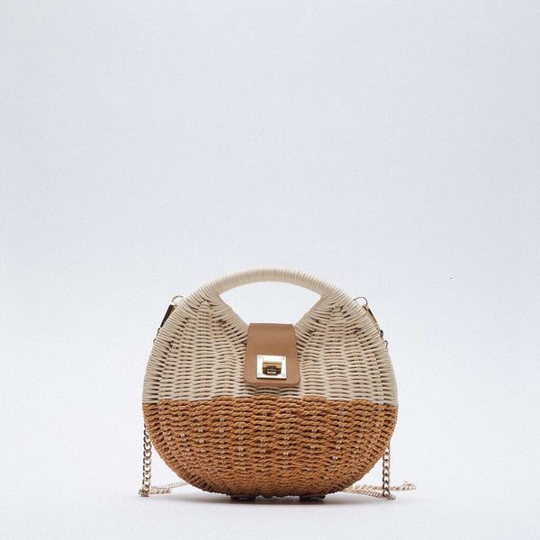 Messenger Bags Messenger BagsWomen's 21 Za Contrast Rattan Single Shoulder Handbag Messenger Straw Woven Bag Shell Shaped Summer Beach
Messenger Bags Messenger BagsWomen's 21 Za Contrast Rattan Single Shoulder Handbag Messenger Straw Woven Bag Shell Shaped Summer Beach