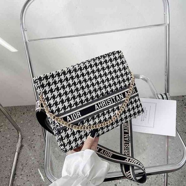 bags handbags wallets 2021 autumn and winter thousand bird lattice women's korean version foreign style letter chain hand fashion one s, Black;red
bags handbags wallets 2021 autumn and winter thousand bird lattice women's korean version foreign style letter chain hand fashion one s, Black;red
