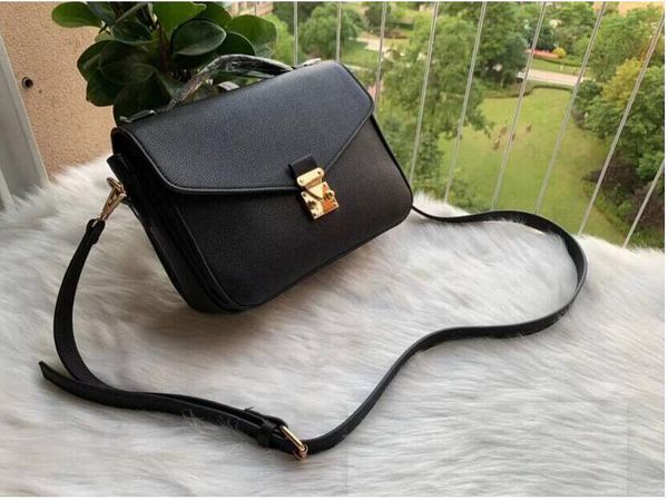 women embossing handbag messenger bags pu leather crossbody elegant shoulder bag shopping ladies flap purse clutch totes retro styles tote
women embossing handbag messenger bags pu leather crossbody elegant shoulder bag shopping ladies flap purse clutch totes retro styles tote