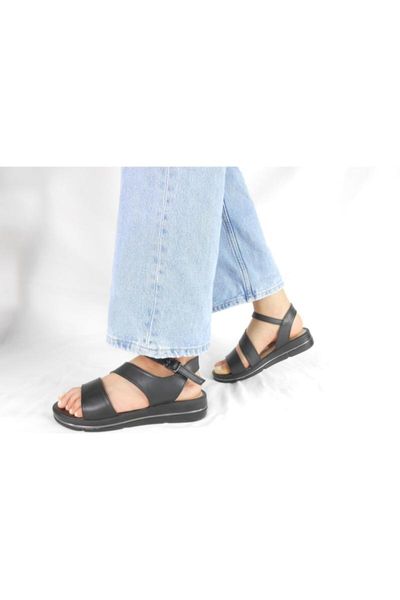 sandals women's black 24007 
sandals women's black 24007