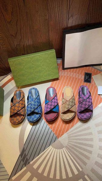 2021 wholesale custom cross slipper female summer wear fashion non-slip beach wet sandals and slippers tide zlh, Black
2021 wholesale custom cross slipper female summer wear fashion non-slip beach wet sandals and slippers tide zlh, Black