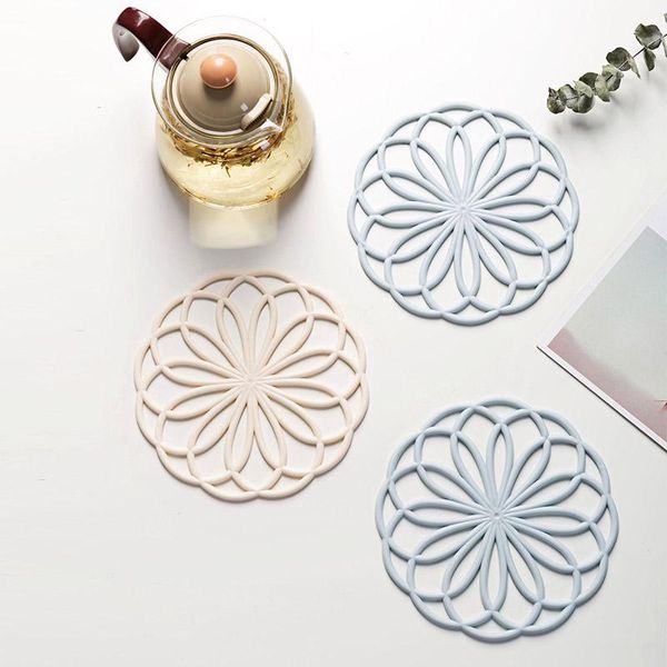 mats & pads 18 cm round heat resistant silicone mat drink cup coasters non-slip pot holder table placemat nordic style kitchen accessories
mats & pads 18 cm round heat resistant silicone mat drink cup coasters non-slip pot holder table placemat nordic style kitchen accessories