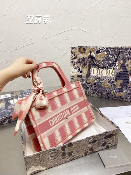 bag fashion tote bags 2021 soft leather women handbag capacity large lash makeup the designers logo with brang luxurys doaqe -l2742, Red;black
bag fashion tote bags 2021 soft leather women handbag capacity large lash makeup the designers logo with brang luxurys doaqe -l2742, Red;black