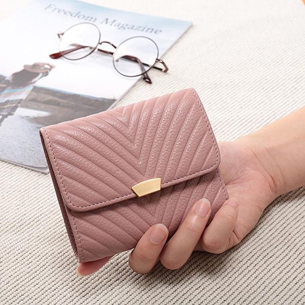 wallets fashion v-pattern short women's wallet 2021 genuine leather female purse with nice hardware ddy05, Red;black
wallets fashion v-pattern short women's wallet 2021 genuine leather female purse with nice hardware ddy05, Red;black