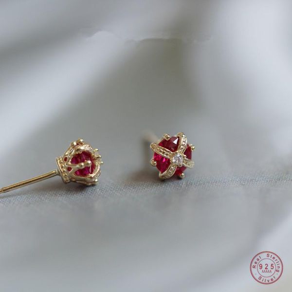 stud 925 sterling silver simple crown earrings women inlaid red crystal right staff noble elegant wedding jewelry gift, Golden;silver
stud 925 sterling silver simple crown earrings women inlaid red crystal right staff noble elegant wedding jewelry gift, Golden;silver