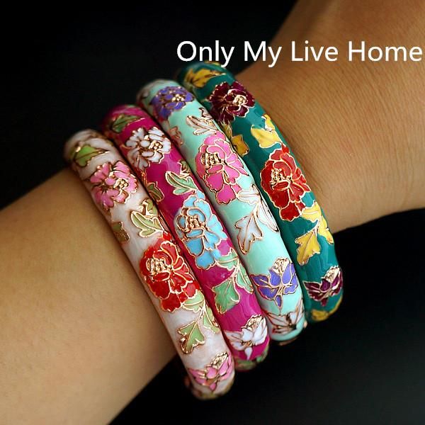 peony flower chinese filigree bangle cloisonne enamel traditional handicraft ethnic bangles for women accessory fashion jewelry, Black
peony flower chinese filigree bangle cloisonne enamel traditional handicraft ethnic bangles for women accessory fashion jewelry, Black