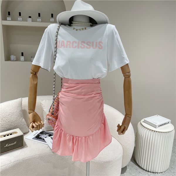 of two female pieces spring summer niche design fashion letter versatile print simple short shirt + skirt plissado, Black
of two female pieces spring summer niche design fashion letter versatile print simple short shirt + skirt plissado, Black