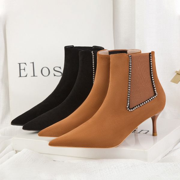 fashion simple thin boots thin heel high heel pointed shiny diamond show thin boots and bare boots, Black
fashion simple thin boots thin heel high heel pointed shiny diamond show thin boots and bare boots, Black