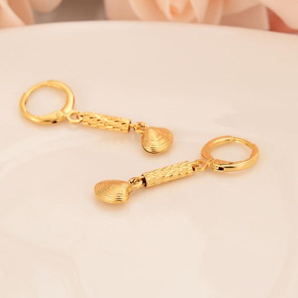 hoop & huggie exquisite simple gold color shell earrings fashion minimalist classic for women dubai arab african jewelry, Golden;silver
hoop & huggie exquisite simple gold color shell earrings fashion minimalist classic for women dubai arab african jewelry, Golden;silver