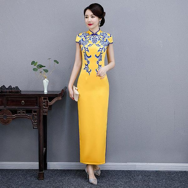 ethnic clothing yellow satin lady qipao flower high split cheongsams oversize 3xl-5xl chinese dress vintage button formal party vestido, Red
ethnic clothing yellow satin lady qipao flower high split cheongsams oversize 3xl-5xl chinese dress vintage button formal party vestido, Red