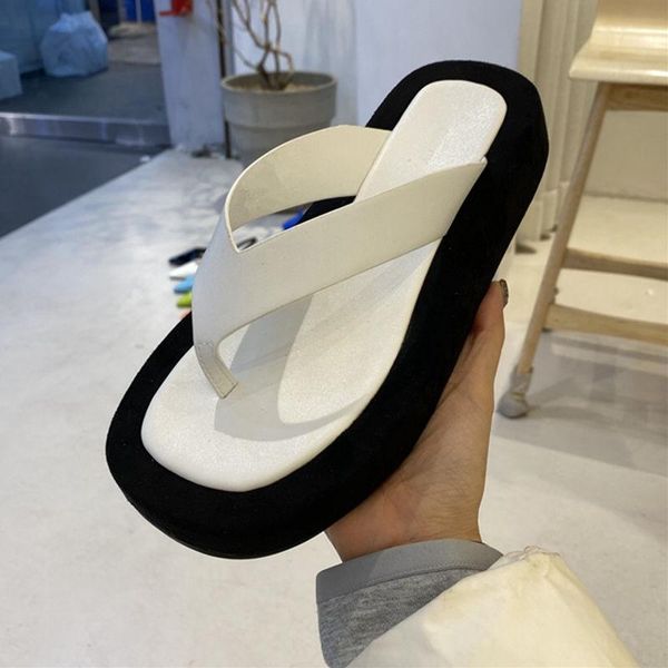 dress shoes 2021 summer female sandals car line wear-resistant anti-slip large size retro with thick bottom comfortable, Black
dress shoes 2021 summer female sandals car line wear-resistant anti-slip large size retro with thick bottom comfortable, Black