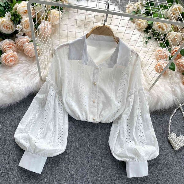 autumn vintage hollow out blouse women elegant turn-down collar single breasted loose shirts female lantern sleeve white 210426
autumn vintage hollow out blouse women elegant turn-down collar single breasted loose shirts female lantern sleeve white 210426
