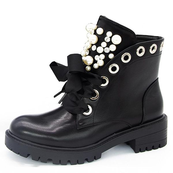 women short pearl boots 2021 ladies leather ankle botas autumn platform motorcycle shoes for female punk winter rivet booties, Black
women short pearl boots 2021 ladies leather ankle botas autumn platform motorcycle shoes for female punk winter rivet booties, Black