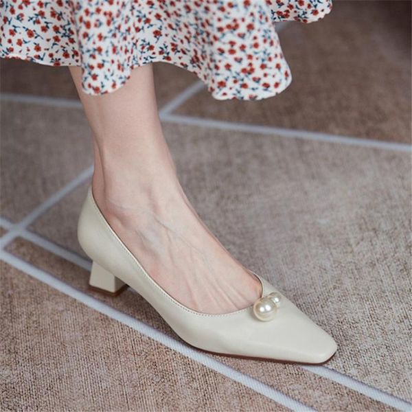 elegant pearls dress office lady pumps 2021 spring fall strange med heel shoes women genuine leather slip on beige black
elegant pearls dress office lady pumps 2021 spring fall strange med heel shoes women genuine leather slip on beige black