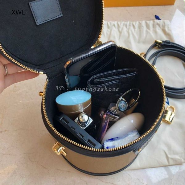 luxurys designers crossbody bags 2020 genuine leather graceful fashion round small womens handbags purses shoulder bag bucket
luxurys designers crossbody bags 2020 genuine leather graceful fashion round small womens handbags purses shoulder bag bucket