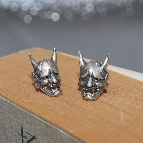 stud earrings for men's retro long horn demon skull prajna mask gothic punk dark style party jewelry, Golden;silver
stud earrings for men's retro long horn demon skull prajna mask gothic punk dark style party jewelry, Golden;silver