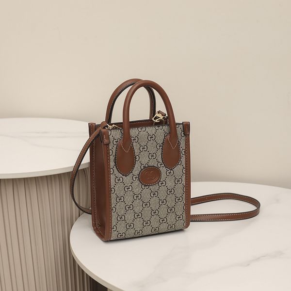 fashion women's bag letter printing handbag and winter new popular one shoulder messenger bag handbags premium
fashion women's bag letter printing handbag and winter new popular one shoulder messenger bag handbags premium