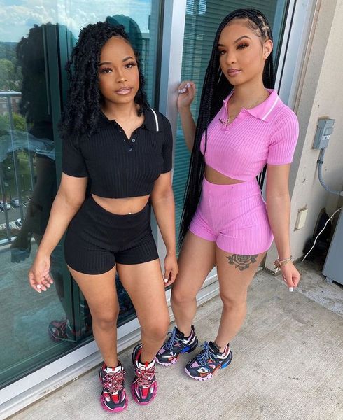 knees two 2021 casual shaved turn down crack short mouw crop + broek sportsuit effects color clothing for women outfit, White
knees two 2021 casual shaved turn down crack short mouw crop + broek sportsuit effects color clothing for women outfit, White
