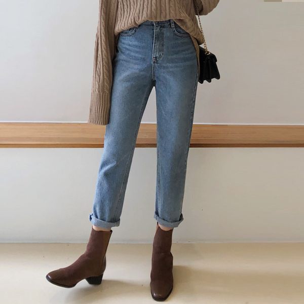 vintage streetwear women denim blue fall high waist drop women's pants brim straight leg
vintage streetwear women denim blue fall high waist drop women's pants brim straight leg