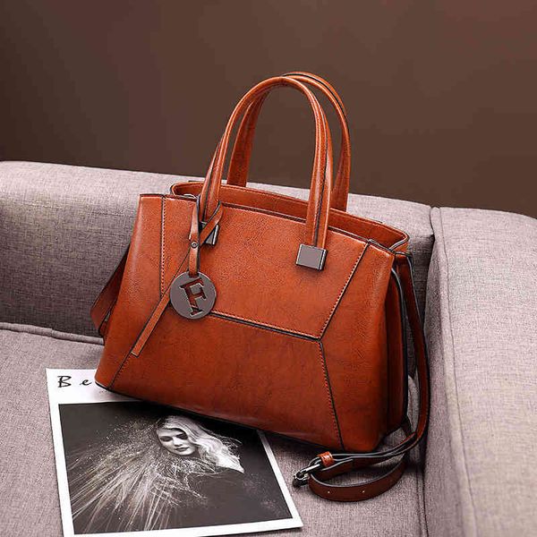 messenger bags messenger bagslady's handbag small group fashion large capacity slant span bag
messenger bags messenger bagslady's handbag small group fashion large capacity slant span bag
