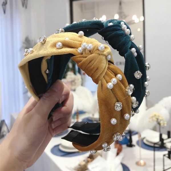 simple 2021 pleuche pearl crystal hairbands solid color fashion wide knot headbands elegant hair accessories for women hoop1
simple 2021 pleuche pearl crystal hairbands solid color fashion wide knot headbands elegant hair accessories for women hoop1