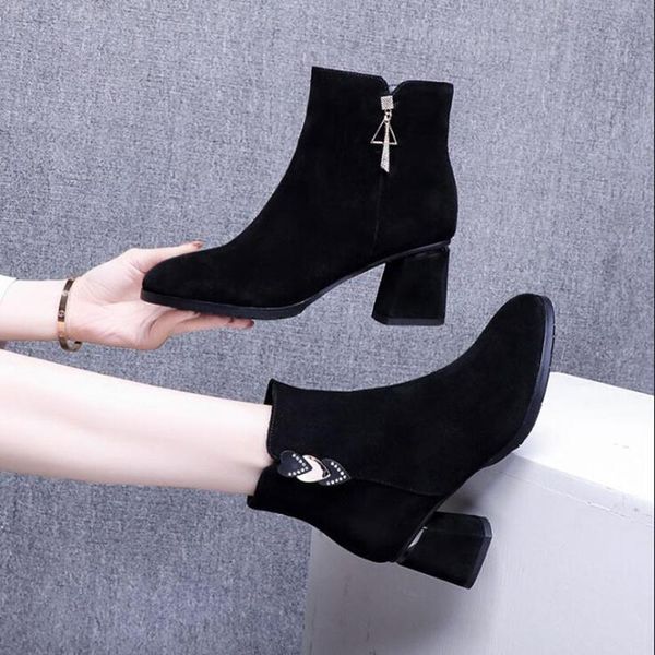 boots ankle women shoes woman fashion high-heeled winter warm 2021 flock short d683, Black
boots ankle women shoes woman fashion high-heeled winter warm 2021 flock short d683, Black