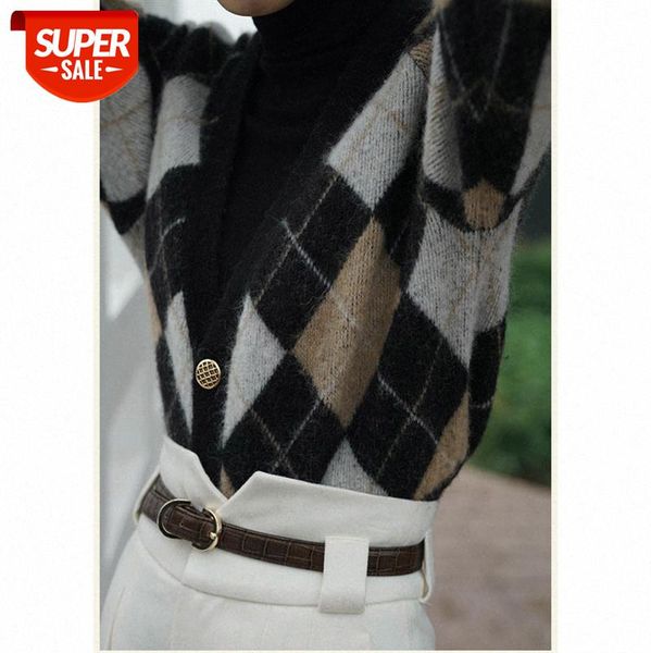 net celebrity female classic diamond grid thick retro knitted cardigan sweater outer wear pullover #gh6k, White
net celebrity female classic diamond grid thick retro knitted cardigan sweater outer wear pullover #gh6k, White