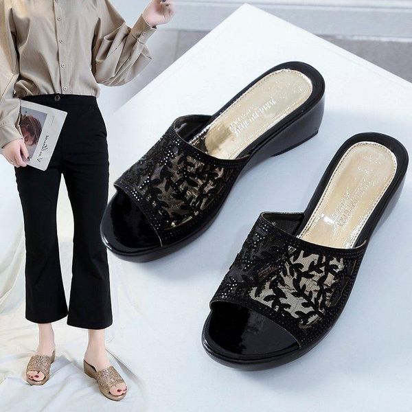 ladies slippers, sandals and mid-heel, wedge heel, fashionable, versatile rhinestone mesh, non-slip soft bottom slippers, Black
ladies slippers, sandals and mid-heel, wedge heel, fashionable, versatile rhinestone mesh, non-slip soft bottom slippers, Black