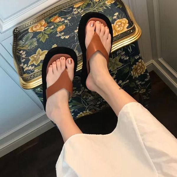 slippers 2021 fashion women flip flop sponge soles design slip on flats summer outdoor indoor comfortable slides ladies sandal, Black
slippers 2021 fashion women flip flop sponge soles design slip on flats summer outdoor indoor comfortable slides ladies sandal, Black