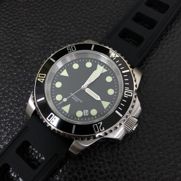wristwatches steeldive 1986 men's luminous automatic mechanical watch diving 200m aluminum alloy bezel, Slivery;brown
wristwatches steeldive 1986 men's luminous automatic mechanical watch diving 200m aluminum alloy bezel, Slivery;brown