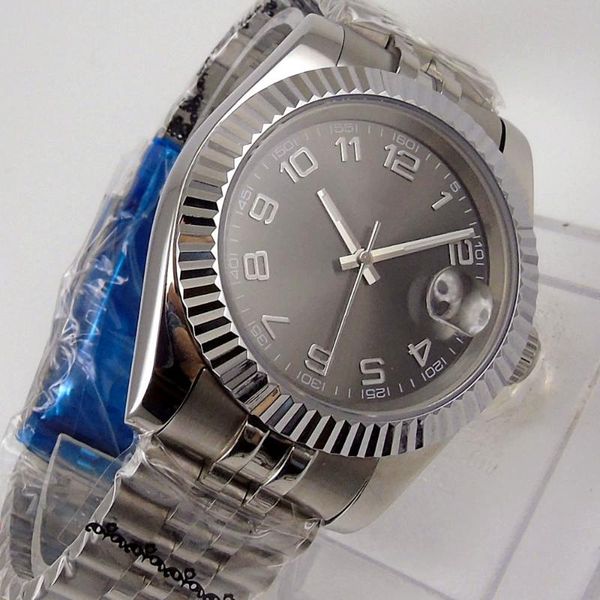 wristwatches 39mm sterile black businless mechanical men watch fluted bezel luminous dial steel jubilee bracelet glass back, Slivery;brown
wristwatches 39mm sterile black businless mechanical men watch fluted bezel luminous dial steel jubilee bracelet glass back, Slivery;brown
