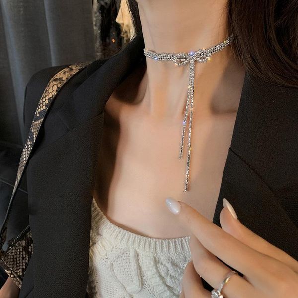 chokers bow necklace girl ins niche full of diamonds simple and versatile fashion temperament personality jewelry, Golden;silver
chokers bow necklace girl ins niche full of diamonds simple and versatile fashion temperament personality jewelry, Golden;silver