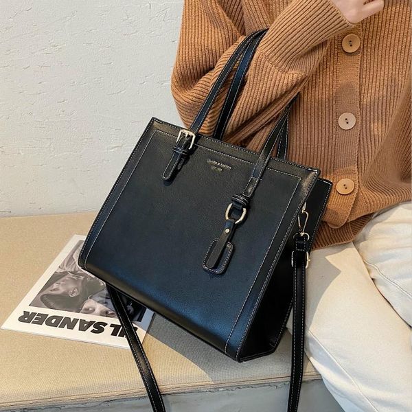 women handbag high capacity 2021 trend designer female shoulder bag pu leather tassels ladies totes lady office bolsas waist bags
women handbag high capacity 2021 trend designer female shoulder bag pu leather tassels ladies totes lady office bolsas waist bags