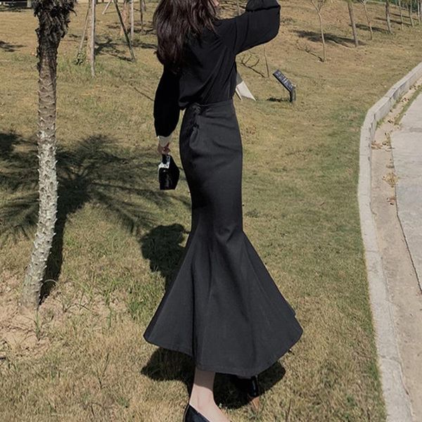skirts summer fashion casual women trumpet skirt fishtail with hips ruffle female black slim long ladies y669
skirts summer fashion casual women trumpet skirt fishtail with hips ruffle female black slim long ladies y669