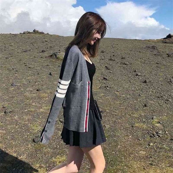 70% outlet online autumn and winter new college style long sleeved knitted cardigan coat vest skirt three piece fashion suit, White
70% outlet online autumn and winter new college style long sleeved knitted cardigan coat vest skirt three piece fashion suit, White