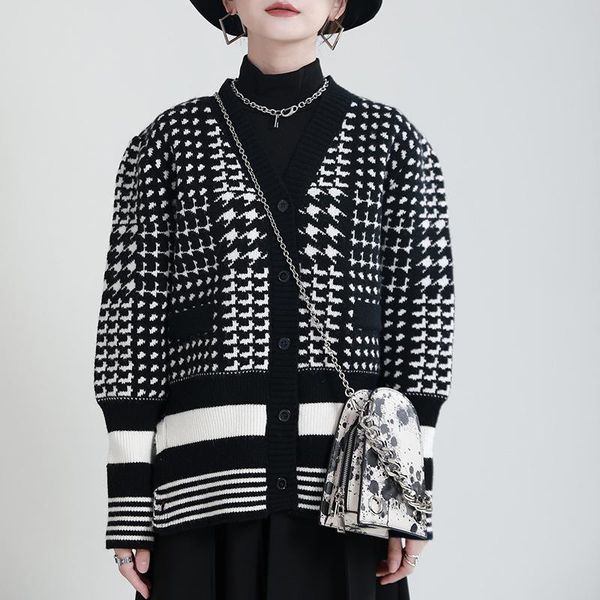 women's jackets 2021 winter mid-length thick french retro lazy wind loose outer wear knitted cardigan sweater jacket women, Black;brown
women's jackets 2021 winter mid-length thick french retro lazy wind loose outer wear knitted cardigan sweater jacket women, Black;brown