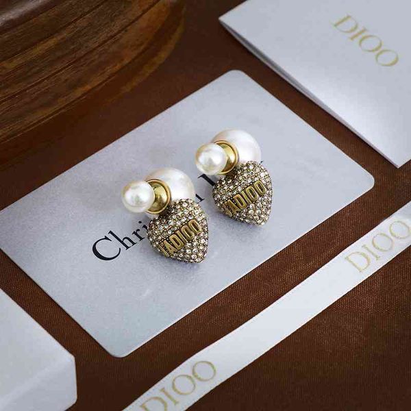 luxury designer fashion family diamond jewelry d letter earrings brass inlaid heart female dijia net red love pearl front and back, Red;brown
luxury designer fashion family diamond jewelry d letter earrings brass inlaid heart female dijia net red love pearl front and back, Red;brown