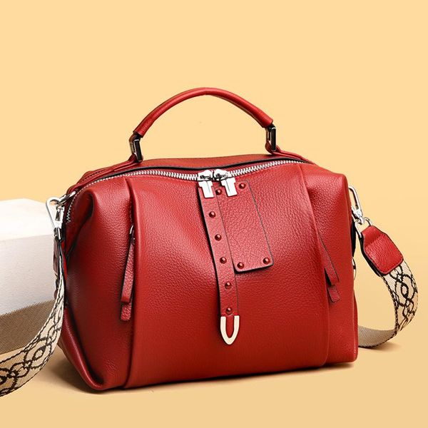 evening bags 2021 head leather shoulder bag boston women's handbag business attendance
evening bags 2021 head leather shoulder bag boston women's handbag business attendance