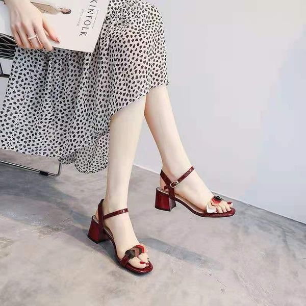 sandals high heels 2021 summer style open toe korean fashion mid-heel thick heel buckle female, Black
sandals high heels 2021 summer style open toe korean fashion mid-heel thick heel buckle female, Black
