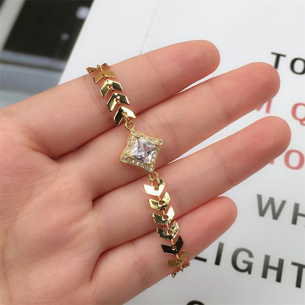link, chain moflo geometric gold plating fishbone bracelet shiny square zirconia, Black
link, chain moflo geometric gold plating fishbone bracelet shiny square zirconia, Black