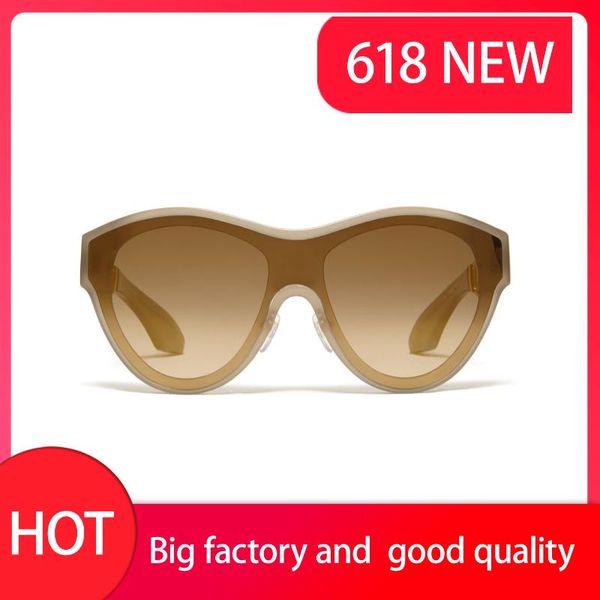 sunglasses 18k gold oversized square women sporty bar detail luxe design metal combination of geometric shape solid acetate, White;black
sunglasses 18k gold oversized square women sporty bar detail luxe design metal combination of geometric shape solid acetate, White;black