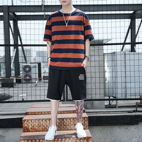 men's tracksuits 2021 round neck short sleeve t-shirt shorts set summer korean fashion relaxed leisure, Gray
men's tracksuits 2021 round neck short sleeve t-shirt shorts set summer korean fashion relaxed leisure, Gray