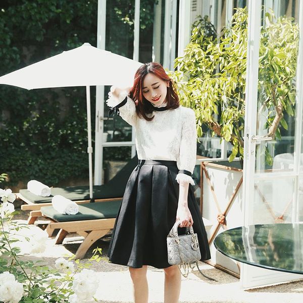 skirts french counter brand juiter chen xiaoying hepburn's high waisted skirt with a-line black umbrella
skirts french counter brand juiter chen xiaoying hepburn's high waisted skirt with a-line black umbrella
