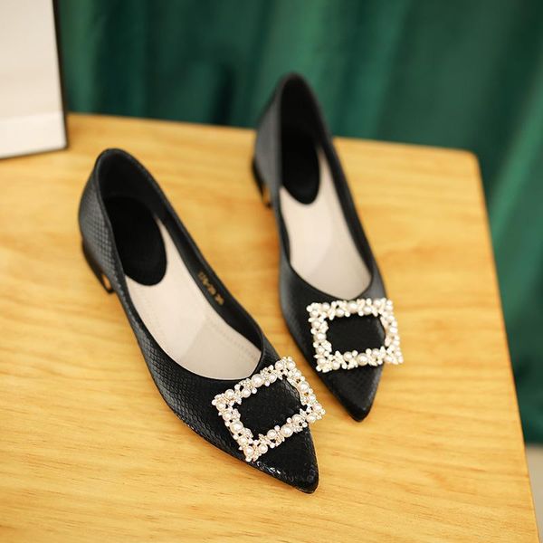 dress shoes black patent leather ladies net red stiletto high heels super shallow pointed toe women's singles
dress shoes black patent leather ladies net red stiletto high heels super shallow pointed toe women's singles