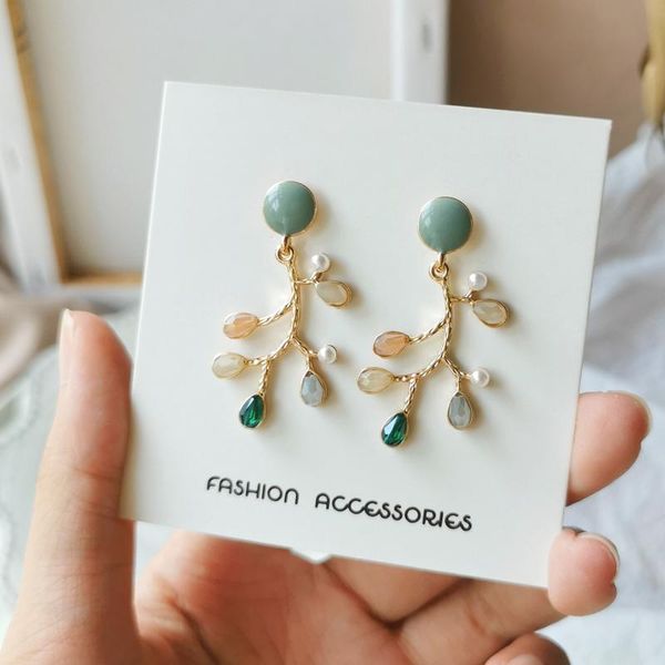 stud metal geometrical irregular branch earring retro fashion temperament elegant color crystal earrings girl women jewelry gift, Golden;silver
stud metal geometrical irregular branch earring retro fashion temperament elegant color crystal earrings girl women jewelry gift, Golden;silver