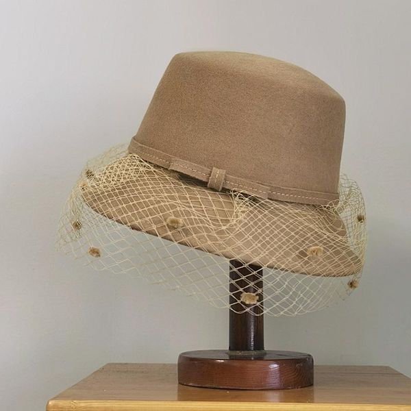 stingy brim hats winter japanese wool polka dot net yarn fedora for women bowknot flat basin hat fashion casual felt designer style, Blue;gray
stingy brim hats winter japanese wool polka dot net yarn fedora for women bowknot flat basin hat fashion casual felt designer style, Blue;gray