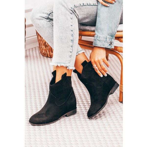boots black color pu suede leather season 2021 winter autmn fashion comfortable western stylish standard mold women lady
boots black color pu suede leather season 2021 winter autmn fashion comfortable western stylish standard mold women lady