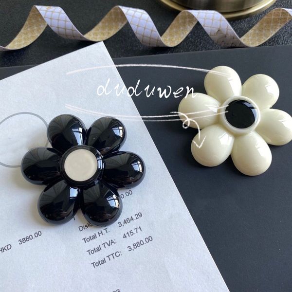 6cm acrylic fashion women designer brooch c flower jewelry pretty diy pins classical broochs clothing decoration stamped, Gray
6cm acrylic fashion women designer brooch c flower jewelry pretty diy pins classical broochs clothing decoration stamped, Gray