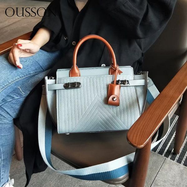 evening bags ousson 2021 design leather large capacity one-shoulder bag fashion messenger multifunctional tote handbag for women
evening bags ousson 2021 design leather large capacity one-shoulder bag fashion messenger multifunctional tote handbag for women