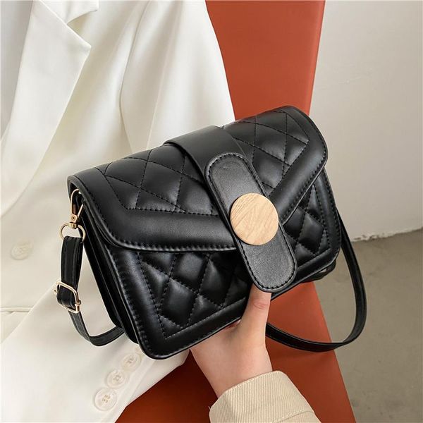 hong kong style retro small women bag fashion rhombus chain messenger western shoulder square pouch bags
hong kong style retro small women bag fashion rhombus chain messenger western shoulder square pouch bags
